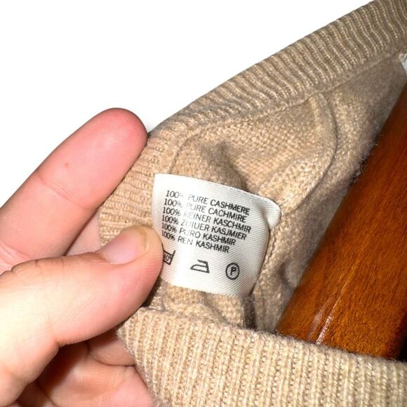 Lyle & Scott 100% Cashmere Made in England V-Neck Sweater Men’s Sz M - Picture 3 of 4